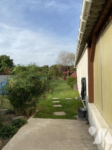 ST JULIEN DES LANDES Maison Prox commerces