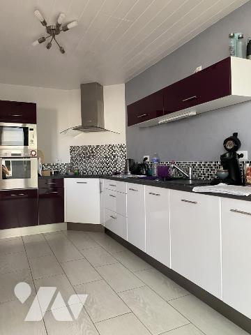 ST JULIEN DES LANDES Maison Prox commerces