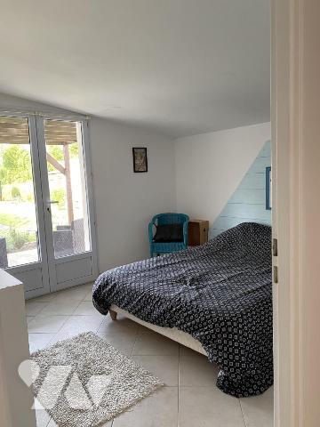 ST JULIEN DES LANDES Maison Prox commerces