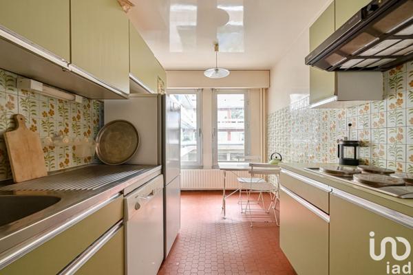 Appartement 4 pièces de 78 m² à Paris (75011)