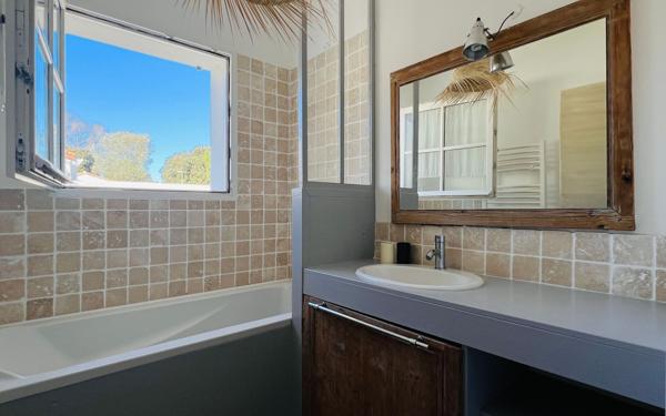 Maison à vendre    5 pièces •  Rivedoux-Plage