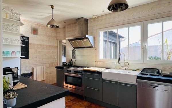 Maison à vendre    5 pièces •  Rivedoux-Plage