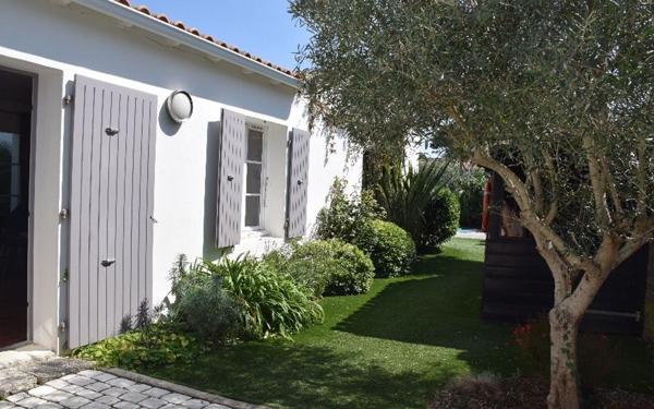 Maison à vendre    5 pièces •  Rivedoux-Plage