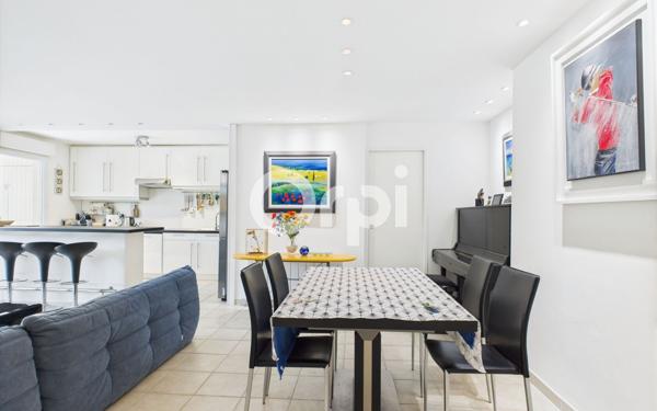 Appartement à vendre    4 pièces • 89,86 m2 Mandelieu-la-Napoule