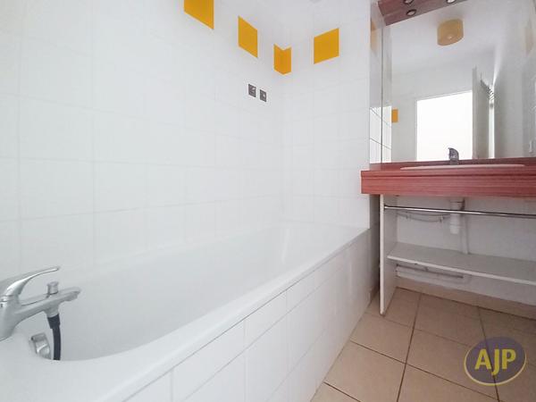 Vente maison Lesparre Medoc : 145 200 € - AJP Lesparre Immobilier