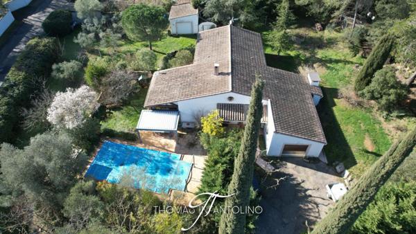 EN EXCLUSIVITE - MAISON D'ARCHITECTE - 3 CHAMBRES - MEZZANINE - PISCINE - 2 GARAGES