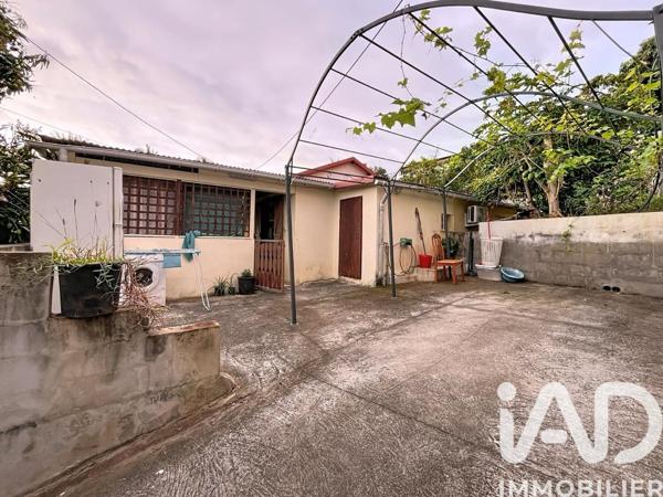 Maison à vendre 4 pièces 75 m² L'Étang-Salé