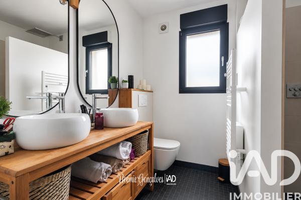 Maison à vendre 6 pièces 140 m² Épône
