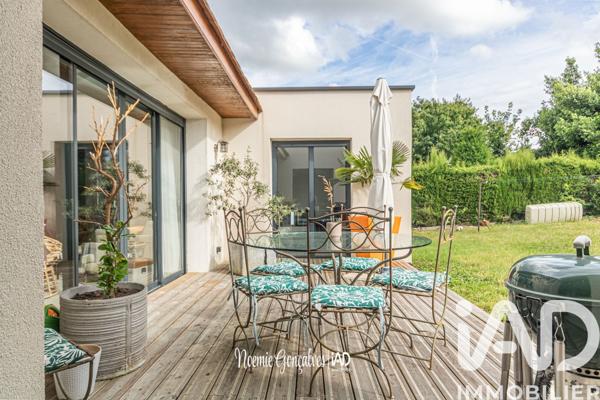 Maison à vendre 6 pièces 140 m² Épône