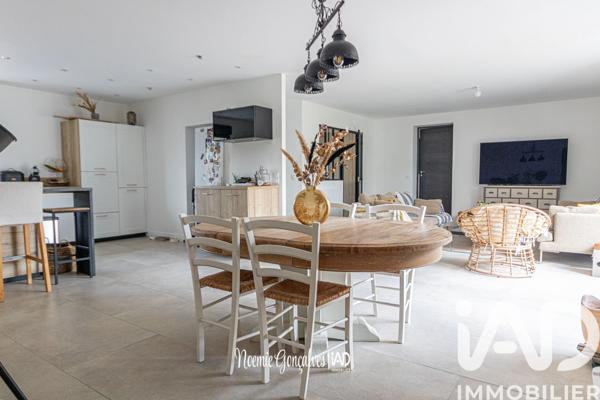 Maison à vendre 6 pièces 140 m² Épône