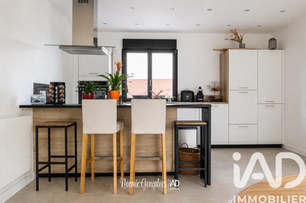 Maison à vendre 6 pièces 140 m² Épône