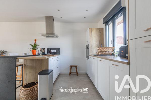 Maison à vendre 6 pièces 140 m² Épône