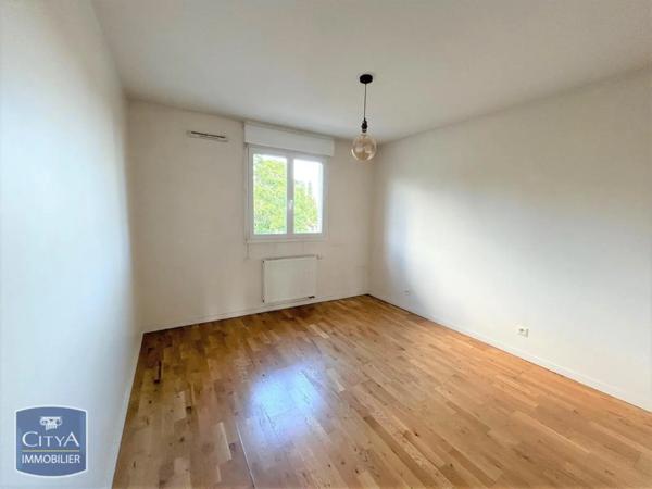 Appartement à louer 4 pièces 91m²