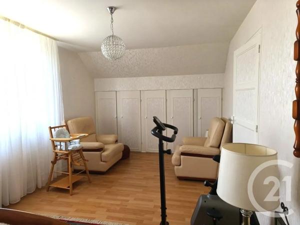 Maison à vendre  6 pièces - 135,99 m 2   MEAUX  - 77