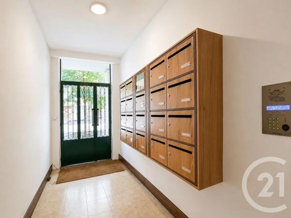 Appartement F3 à vendre  3 pièces - 64,59 m 2   PARIS  - 75015