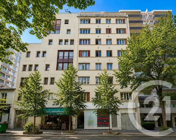 Appartement F3 à vendre  3 pièces - 64,59 m 2   PARIS  - 75015