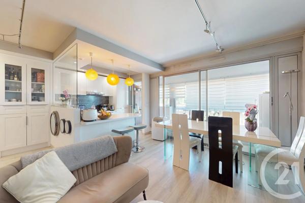 Appartement F3 à vendre  3 pièces - 64,59 m 2   PARIS  - 75015