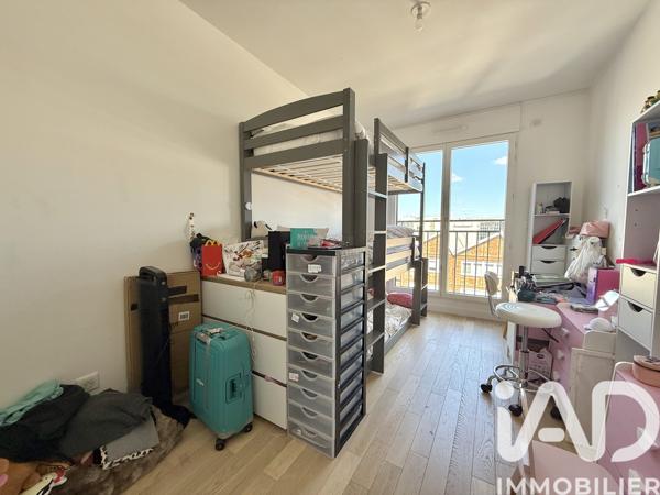 Appartement à vendre 3 pièces 68 m² Courbevoie