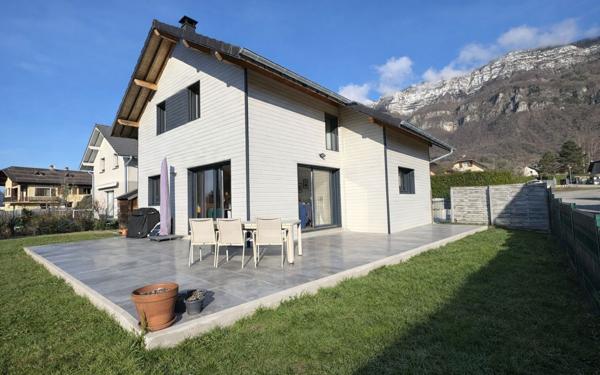 Maison à vendre    5 pièces •  Méry