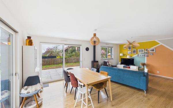 Maison à vendre    5 pièces •  Méry