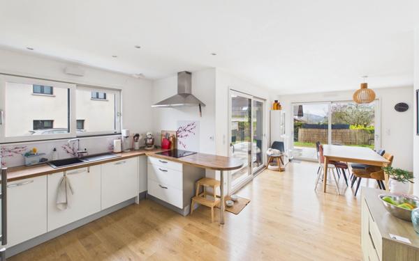 Maison à vendre    5 pièces •  Méry