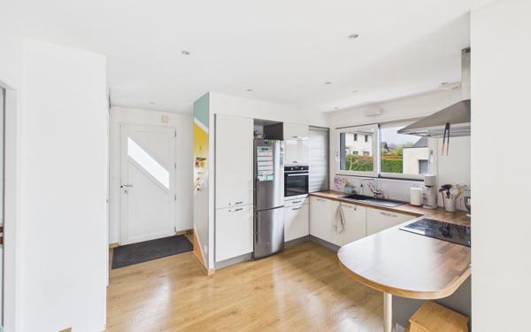 Maison à vendre    5 pièces •  Méry