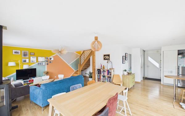 Maison à vendre    5 pièces •  Méry