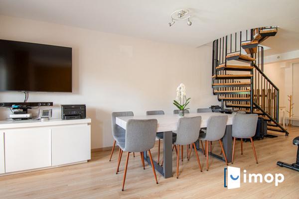 Maison rénovée avec extérieur