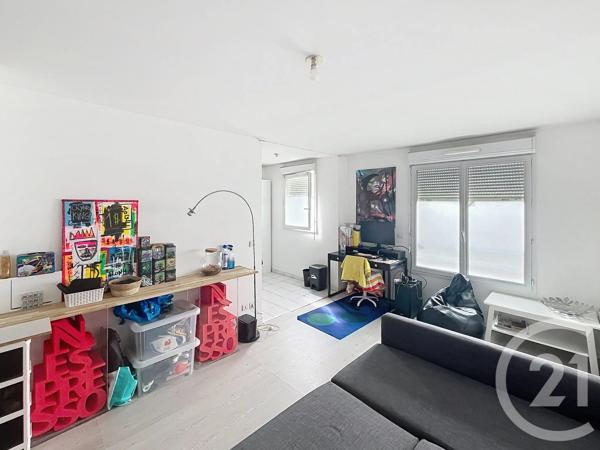 Appartement F1 à vendre  1 pièce - 30,80 m 2   BRETIGNY SUR ORGE  - 91