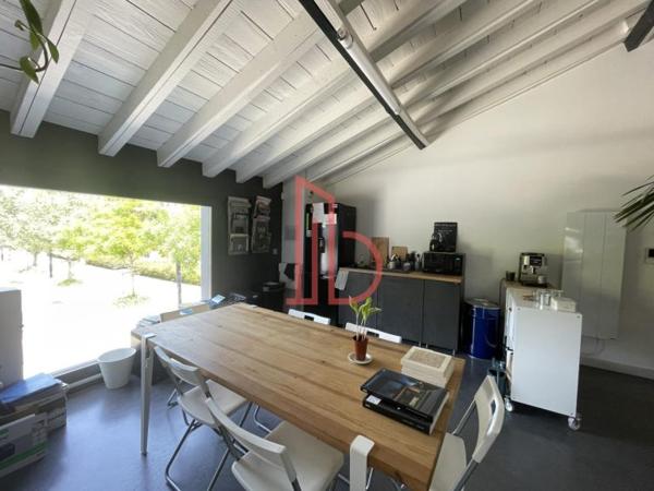 Bureau de 250 m² à vendre à Bordeaux Bassins A Flot