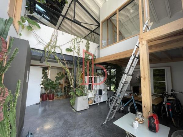 Bureau de 250 m² à vendre à Bordeaux Bassins A Flot