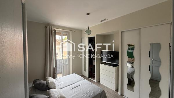 Jolie maison de ville renovée est un coup de coeur assuré.