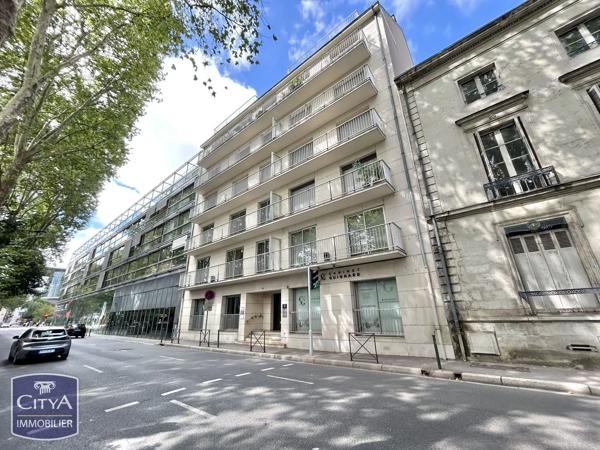 Local professionnel à vendre 87.77m² Tours (37000)