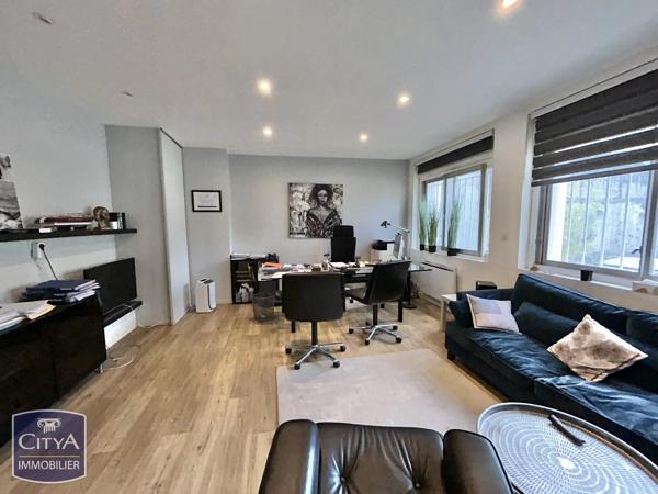 Local professionnel à vendre 87.77m² Tours (37000)