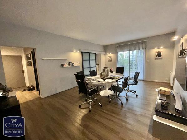 Local professionnel à vendre 87.77m² Tours (37000)