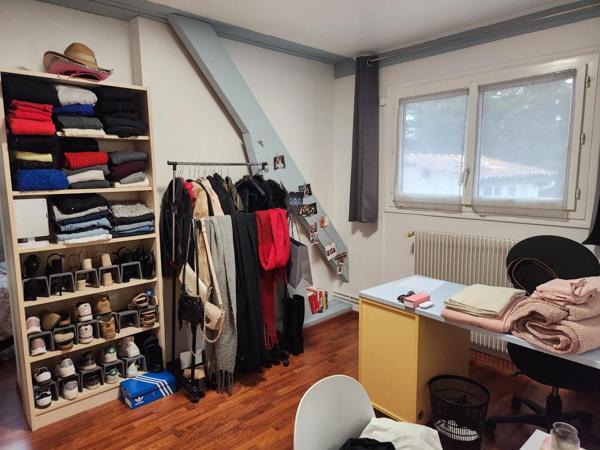 Maison à RAZAC-SUR-L'ISLE, 24430 - 8 pièces 188m²