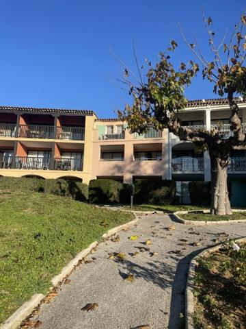 T2 Grimaud 27.61 m²