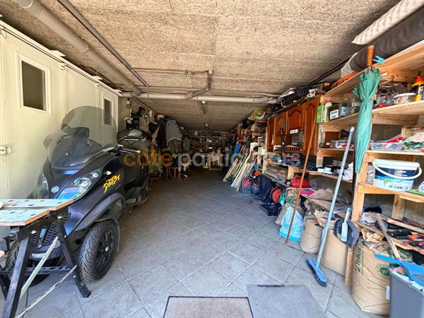 Vente
                Maison115 m² - 5 Pièces -
                    NAZELLES NEGRON (37530)