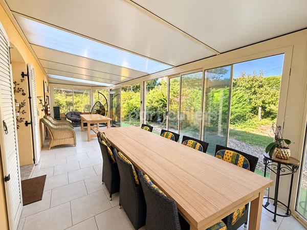 Vente
                Maison115 m² - 5 Pièces -
                    NAZELLES NEGRON (37530)