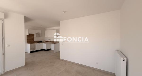 Location Appartement 3 pièces 63.77 m² - Morières-lès-avignon 84310
