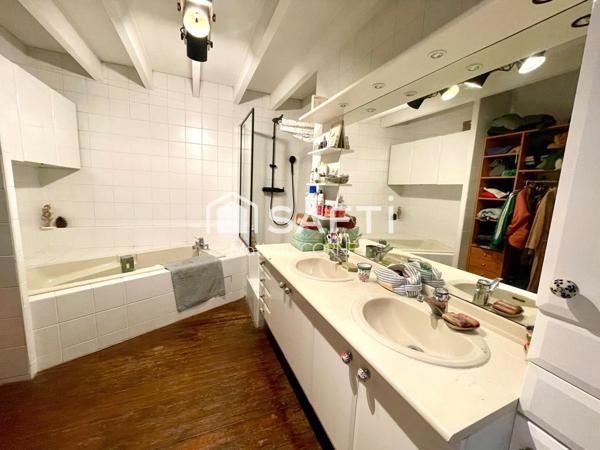 Echoppe de 120m2 proche barrière de Bègles