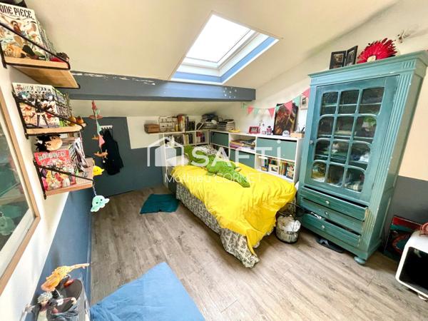 Echoppe de 120m2 proche barrière de Bègles