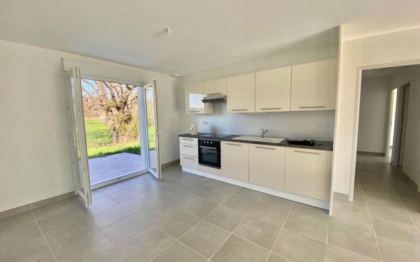 Maison à louer    4 pièces •  Saint-Pierre-de-Chignac