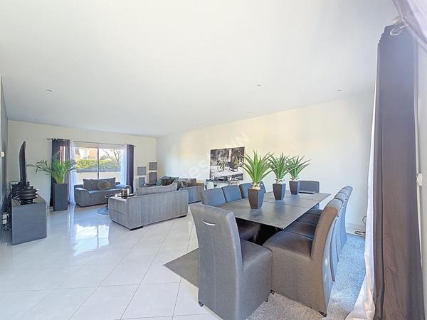 MAISON CHAUMONTEL - 8 pièces