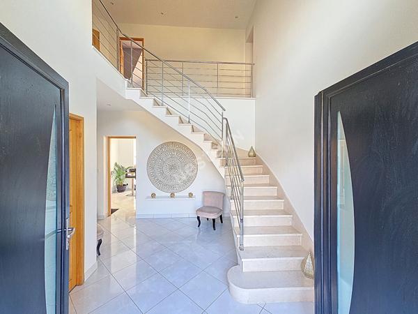 MAISON CHAUMONTEL - 8 pièces