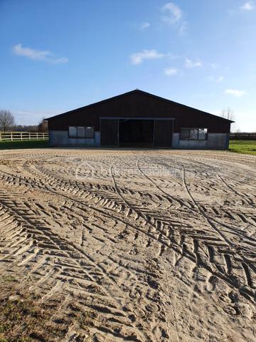 Propriete equestre de 800 m²