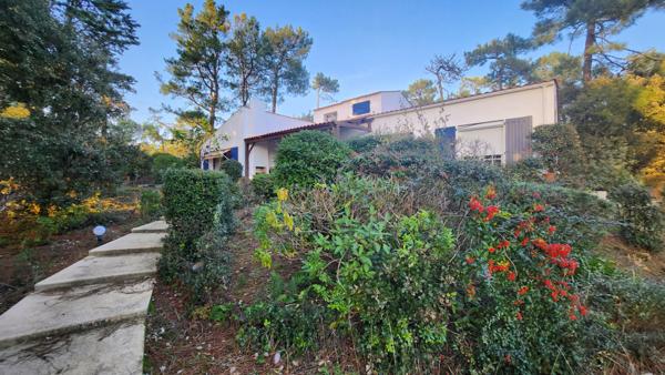 Maison Saint Jean De Monts 6 pièce(s) 260 m2 Habitables !