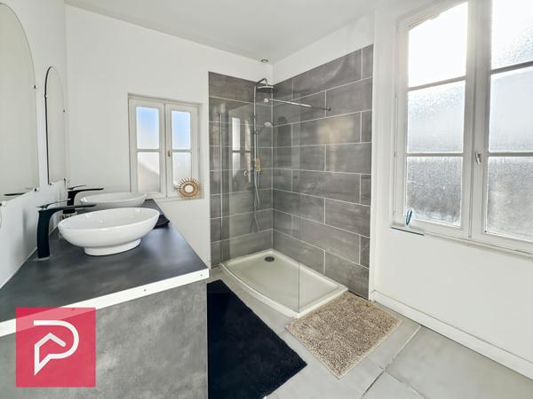 Appartement 4 pièces 96.8 m2