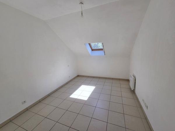 Appartement Dourdan 4 pièces de 84.04 m2 avec ascenseur !
