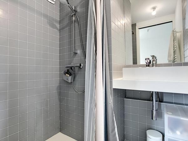 T3 – 77.80 m2 – GARAGE – TERRASSE 33.80 m² – 69002 – LYON